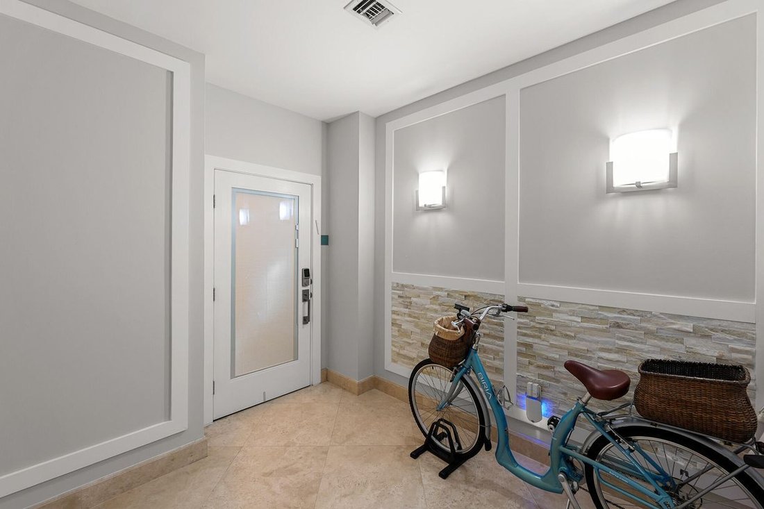 Condo in West Palm Beach, Florida, United States 5 - 18987470
