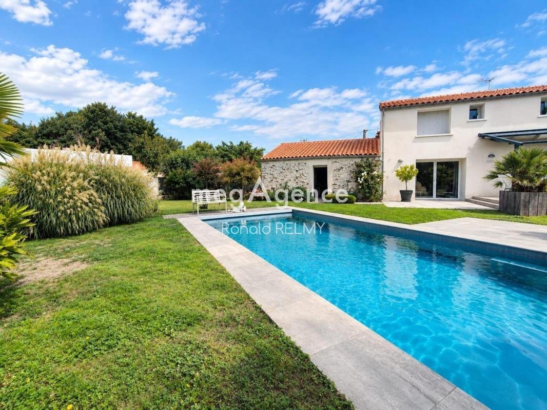House in Olonne-sur-Mer, Les Sables-d'Olonne, France 3 - 18986394