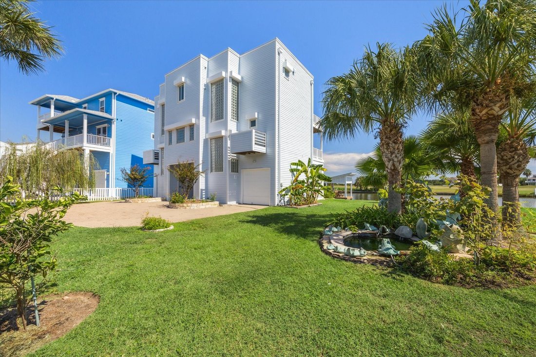 House in Galveston, Texas, United States 4 - 18989077