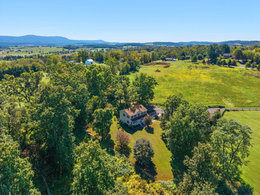 House in Broadway, Virginia, United States 2 - 18987501