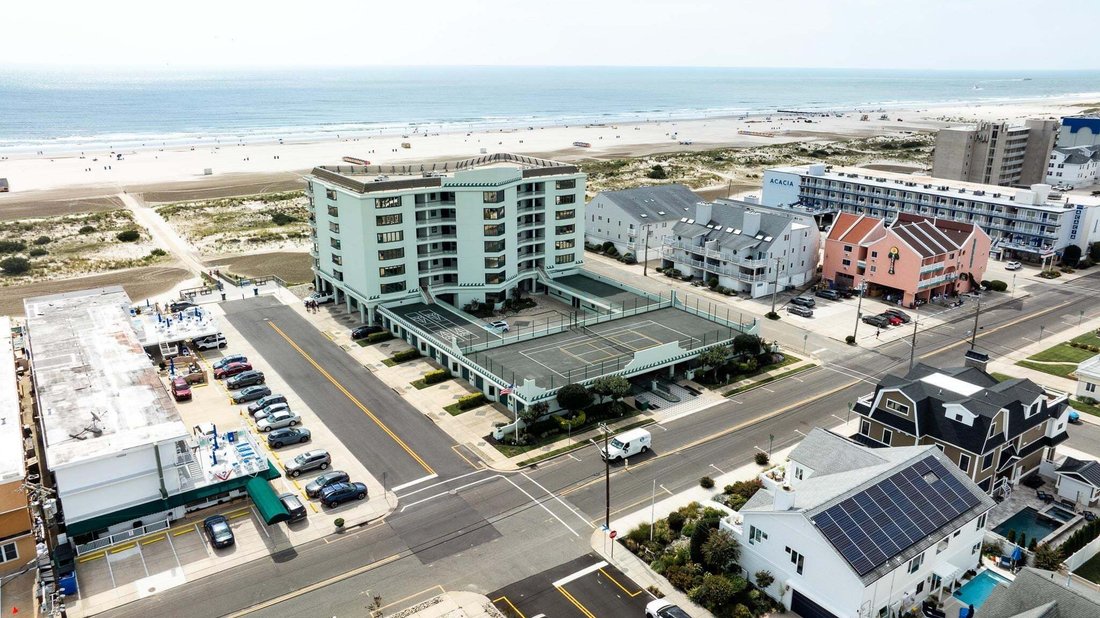 Condo in Wildwood, New Jersey, United States 2 - 18987797