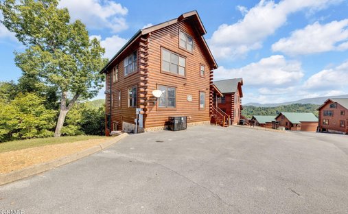 House in Sevierville, Tennessee, United States 1