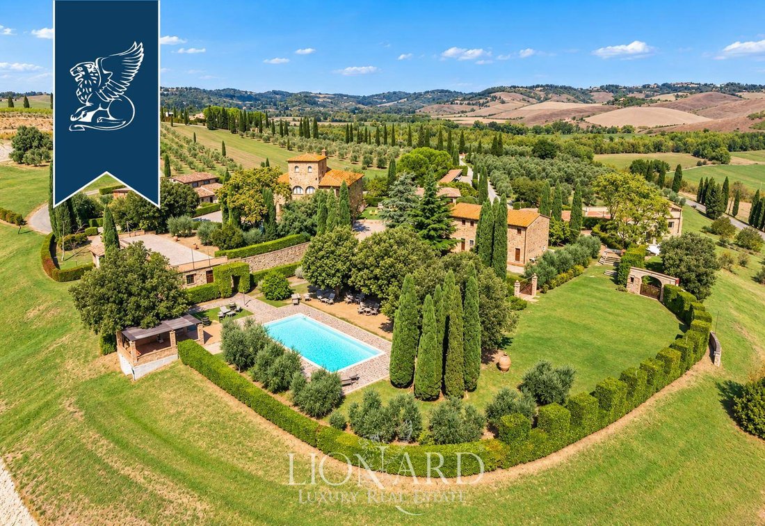 Villa in Lajatico, Tuscany, Italy 2 - 18989649