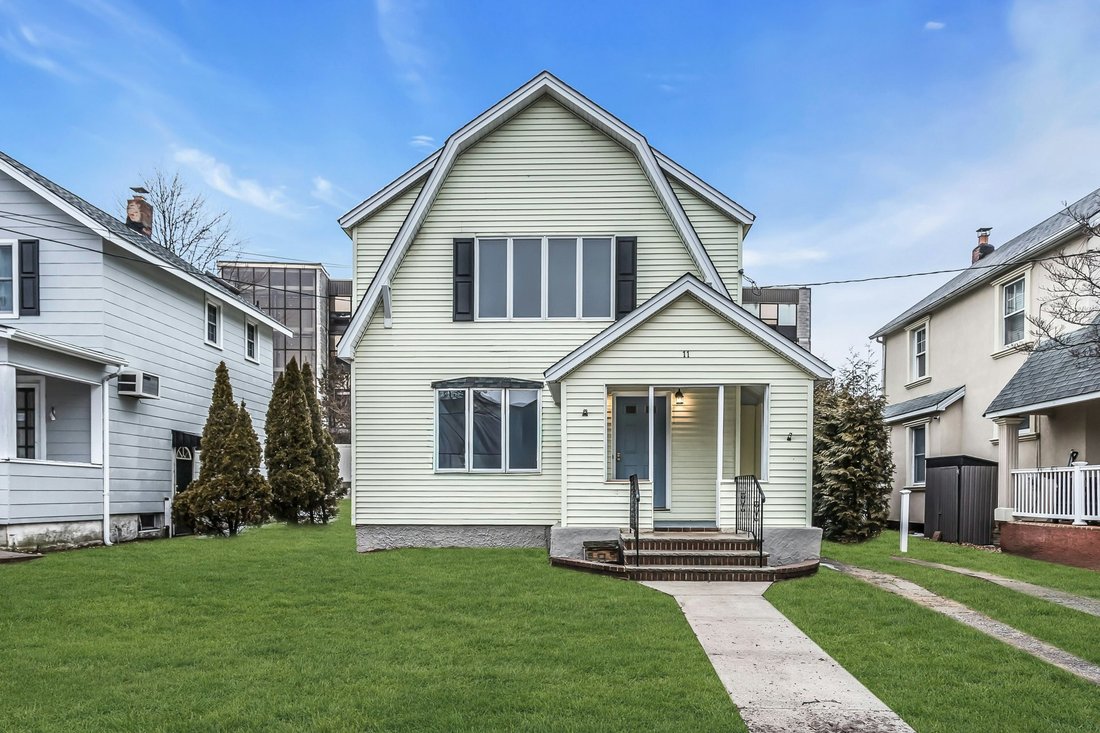House in Lynbrook, New York, United States 1 - 18926670