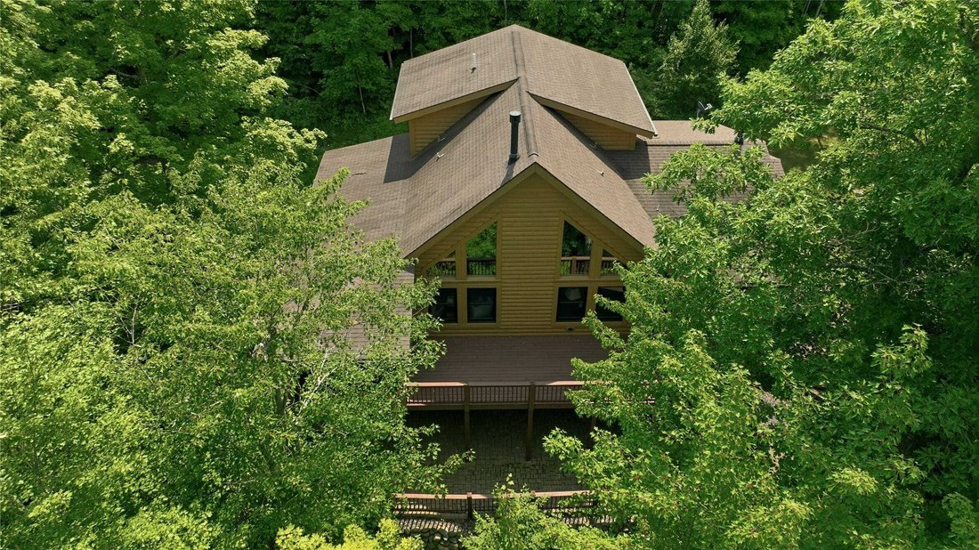 House in Eau Claire, Wisconsin, United States 3 - 18990558