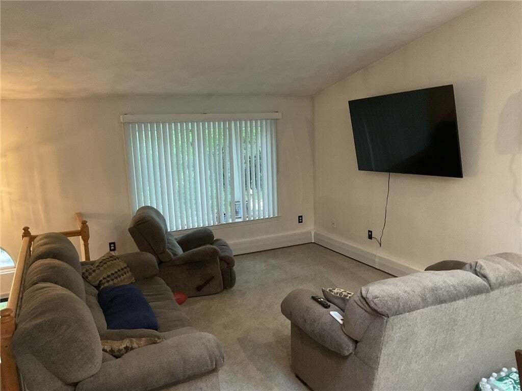 House in Warwick, Rhode Island, United States 4 - 18982440