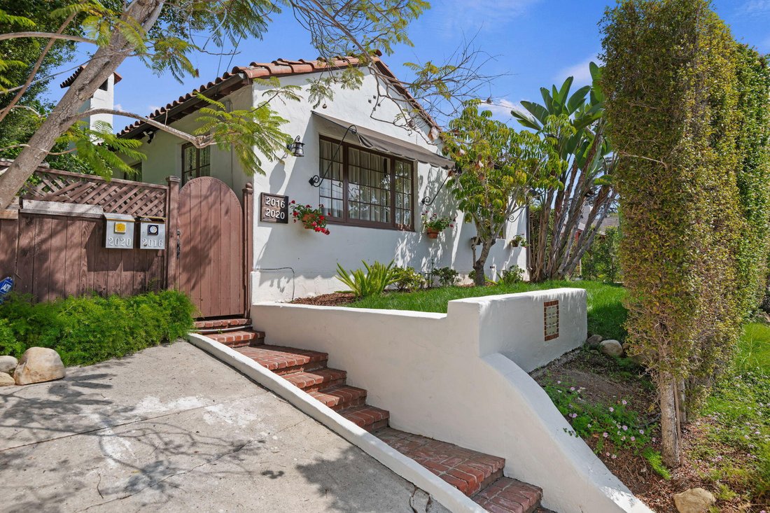 Santa Barbara, California, United States 1 - 18987753