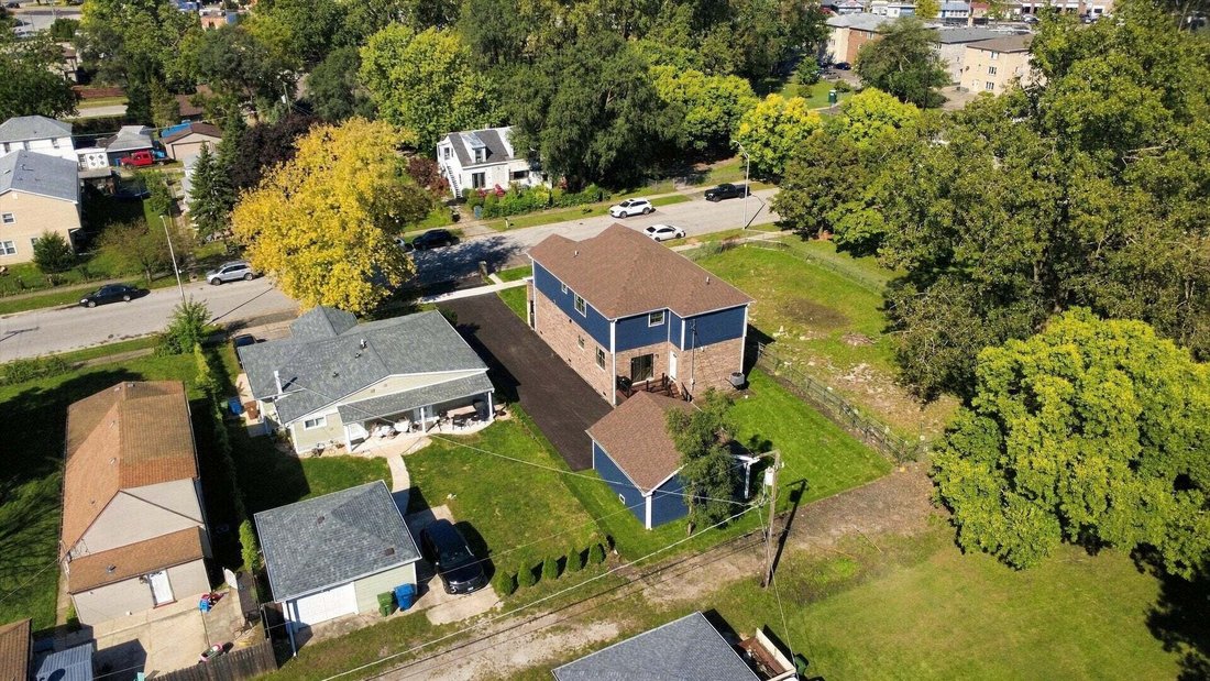 House in Oak Lawn, Illinois, United States 3 - 18988197