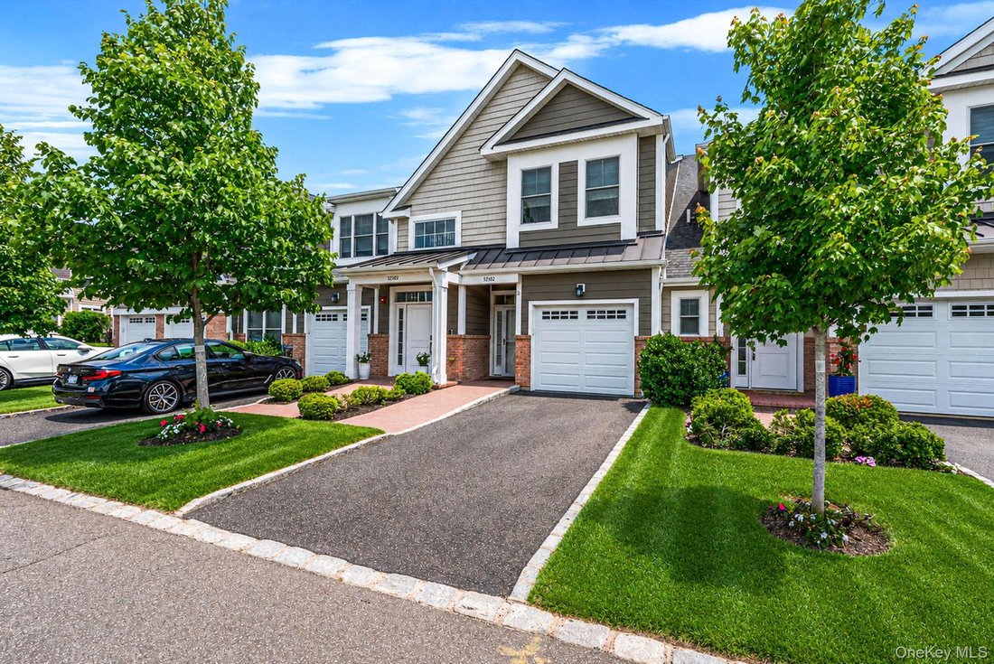 Condo in Plainview, New York, United States 1 - 18989362