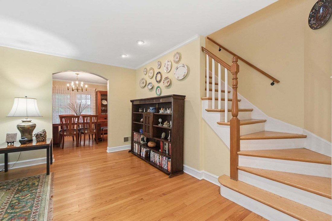 House in Flossmoor, Illinois, United States 5 - 18988223