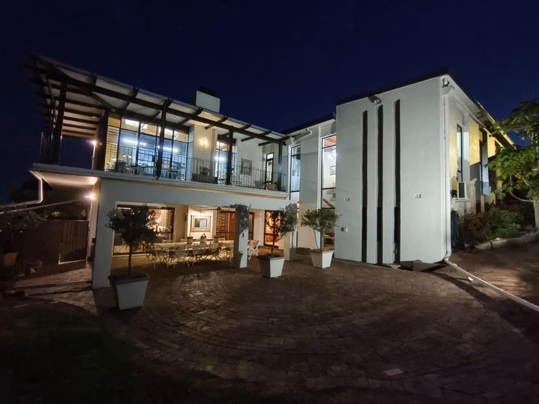 House in Lemoenkloof, Paarl, South Africa 1 - 18989648