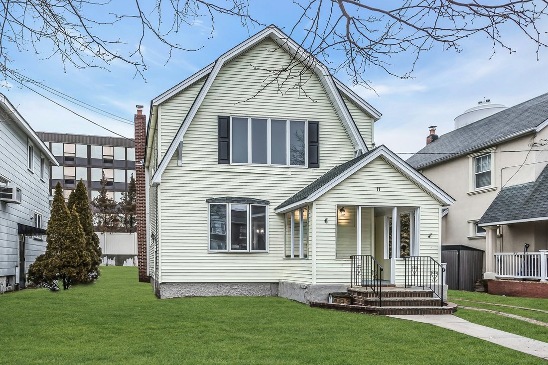 House in Lynbrook, New York, United States 3 - 18926670