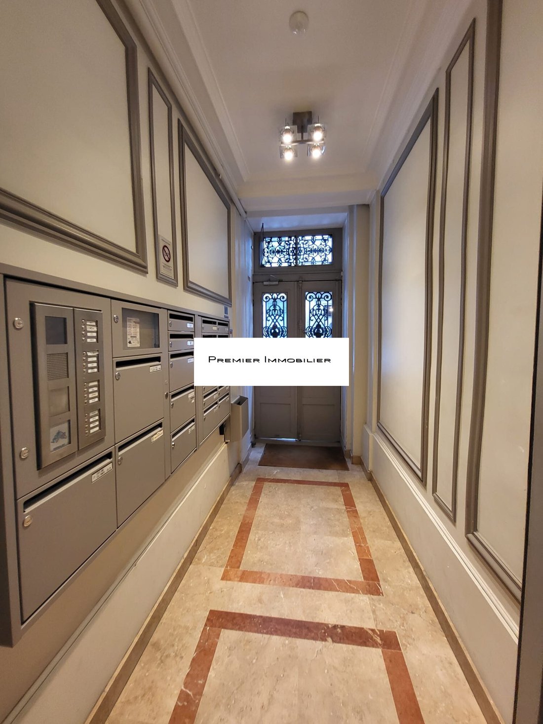 Apartment in Elysées-Madeleine, Paris 8e Arrondissement, Paris 2 - 18990682