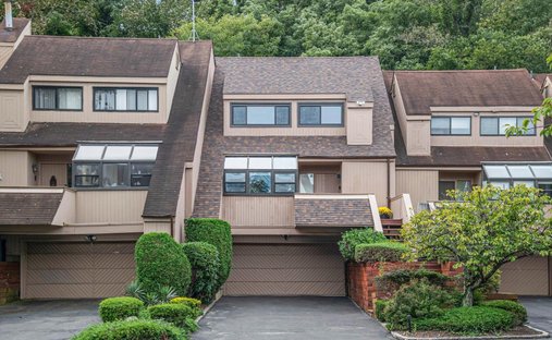 Condo in Port Washington, New York, United States 1