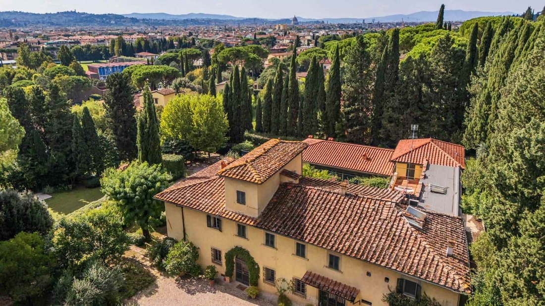 Villa in Fiesole, Tuscany, Italy 2 - 17629816