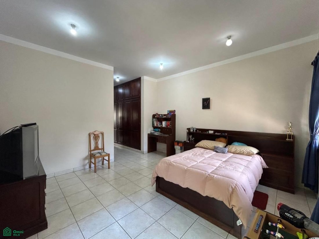 House in Tarija, Tarija Department, Bolivia 4 - 17232562