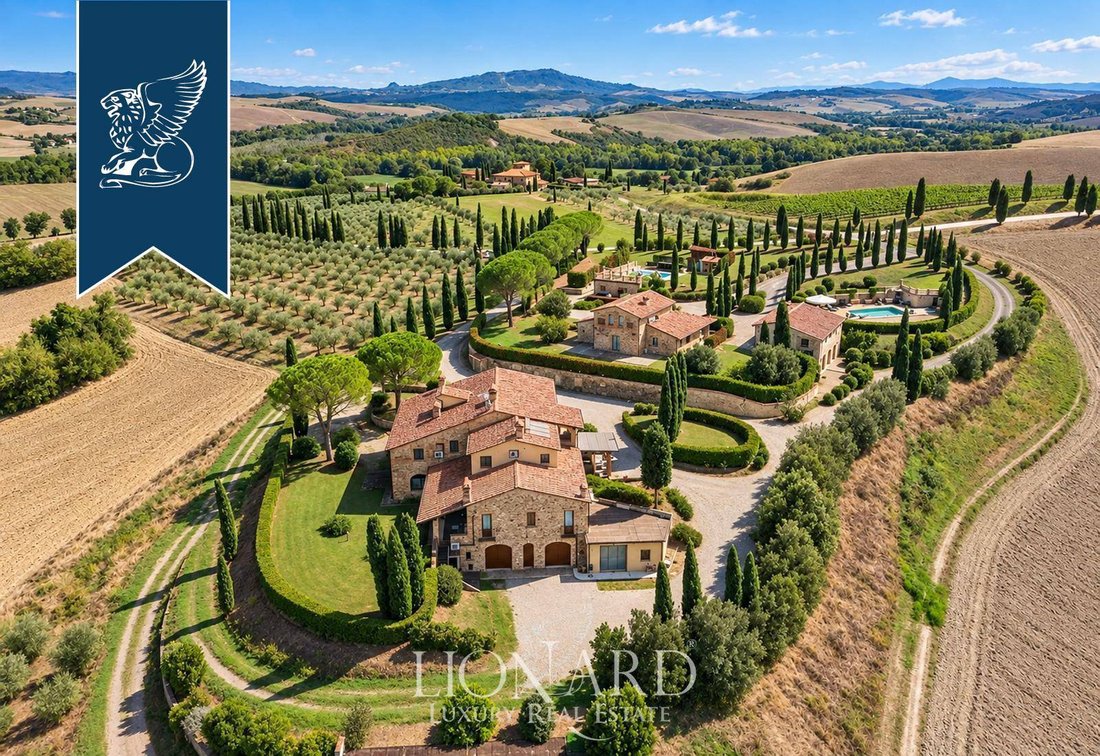 Villa in Lajatico, Tuscany, Italy 1 - 18989649