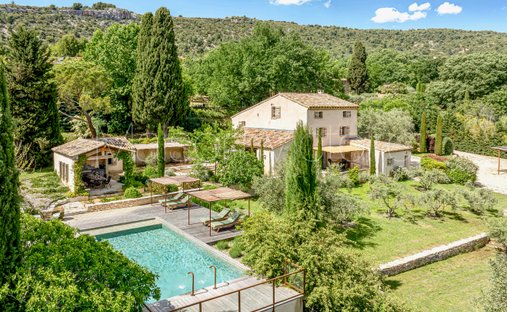 Casa en Saint-Saturnin-lès-Apt, Provenza-Alpes-Costa Azul, Francia 1