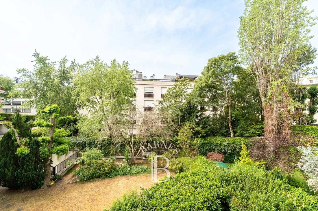 Apartment in Saint James-Delabordère, Neuilly-sur-Seine, France 5 - 18989638