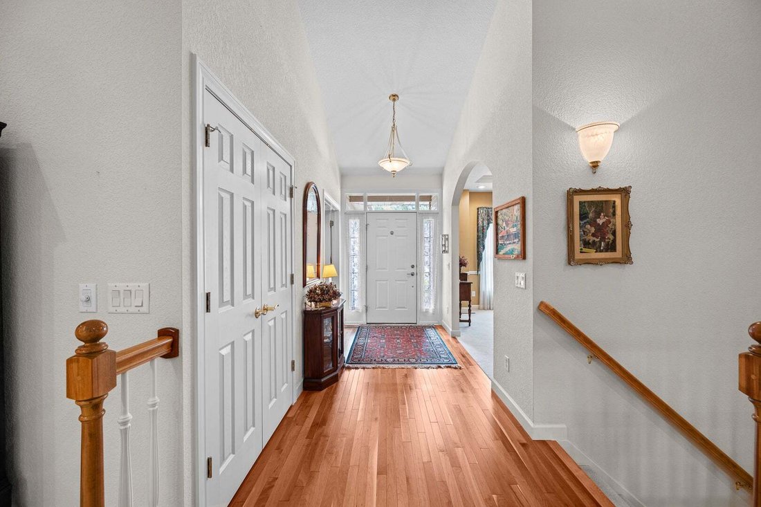 House in Moline, Illinois, United States 4 - 18988155