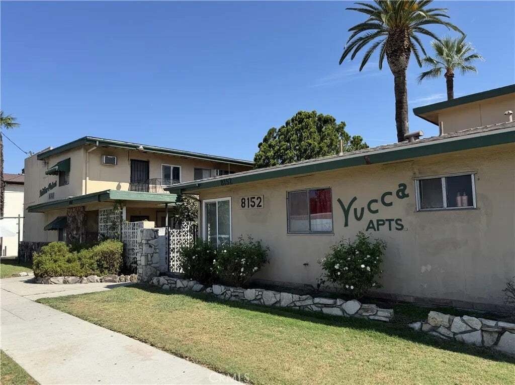 Whittier, California, United States 4 - 18989001