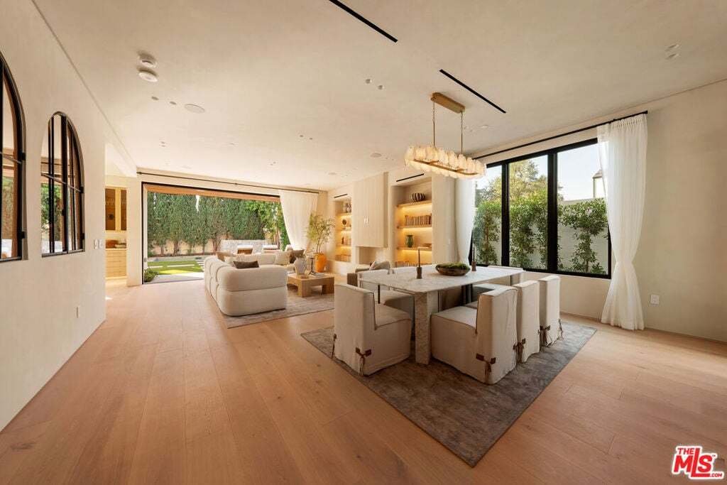 House in Los Angeles, California, United States 5 - 18988093