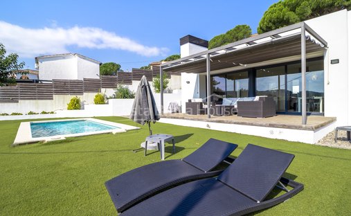 Villa in Calonge i Sant Antoni, Catalonia, Spain 1