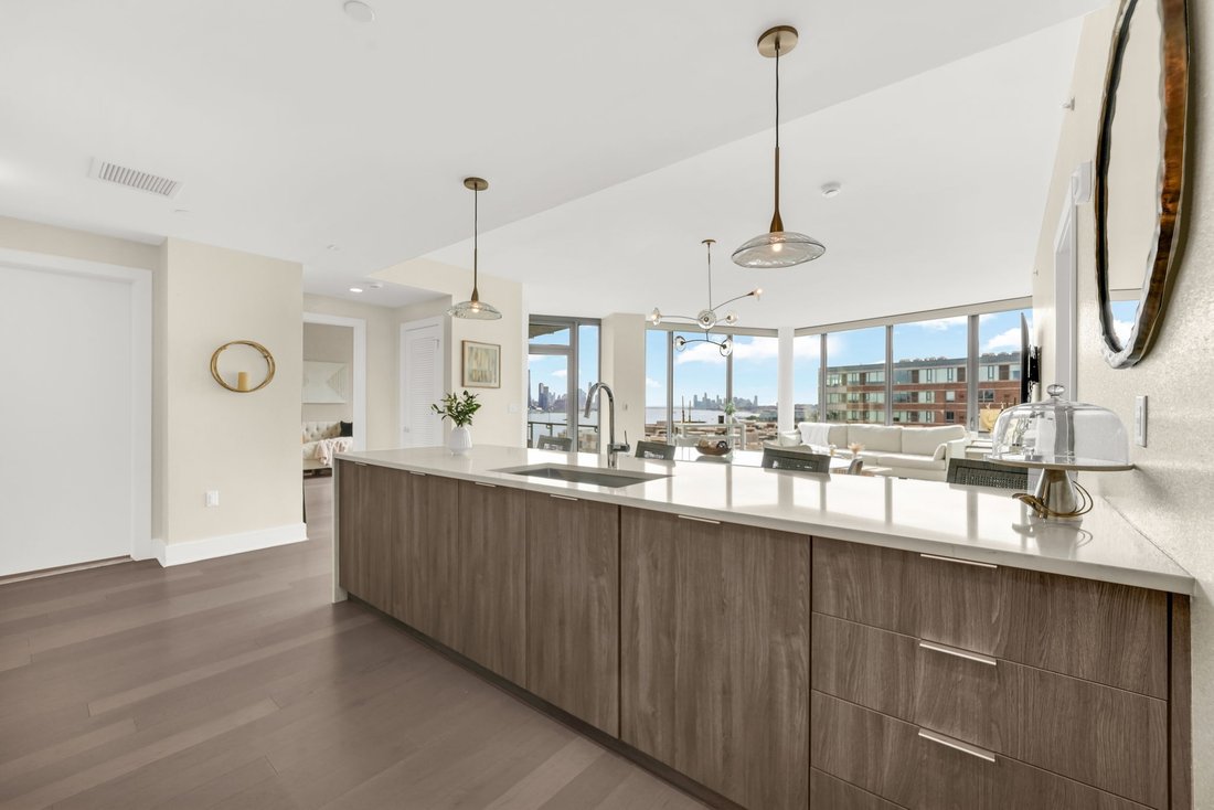Condo in Guttenberg, New Jersey, United States 5 - 18990371