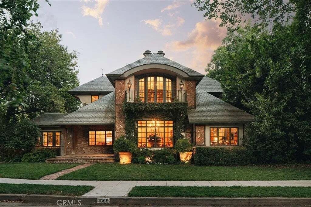House in Chico, California, United States 1 - 18196381