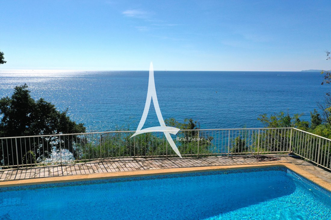 Villa in La Croix-Valmer, Provence-Alpes-Côte d'Azur, France 5 - 18989191