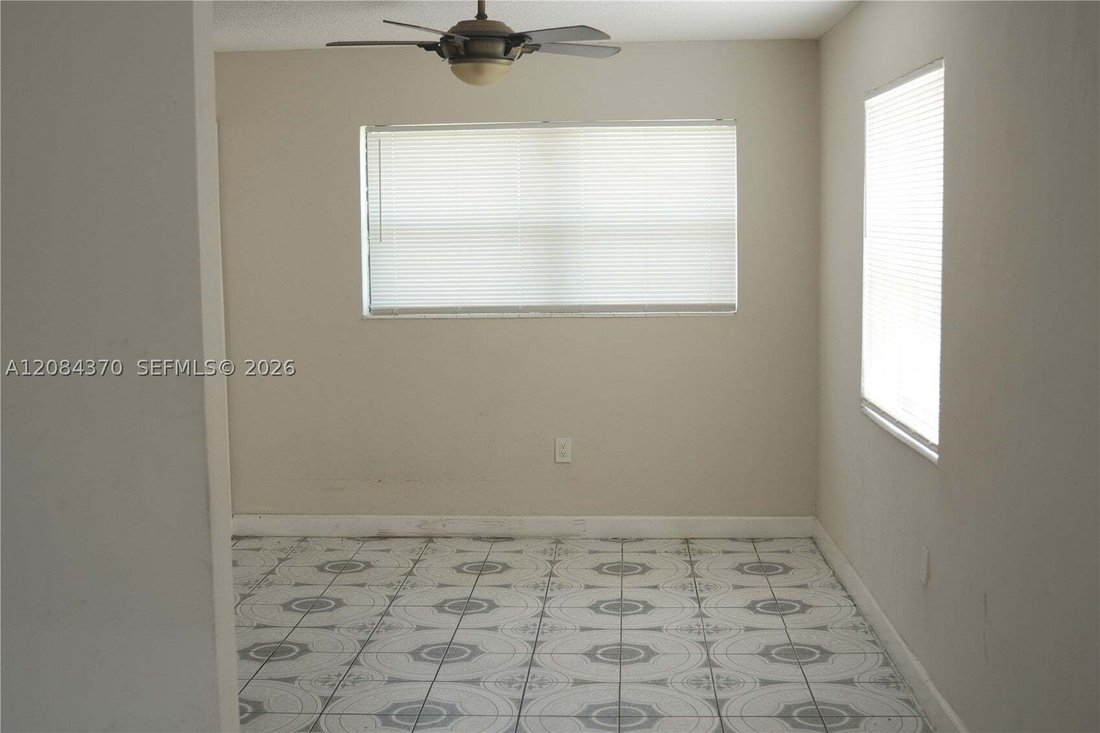 House in Miami, Florida, United States 5 - 18988274