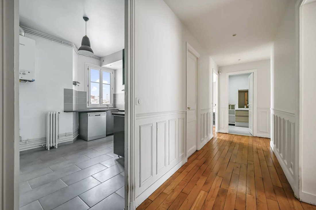 Apartment in Palais Royal, Paris 1er Arrondissement, Paris 4 - 16123502