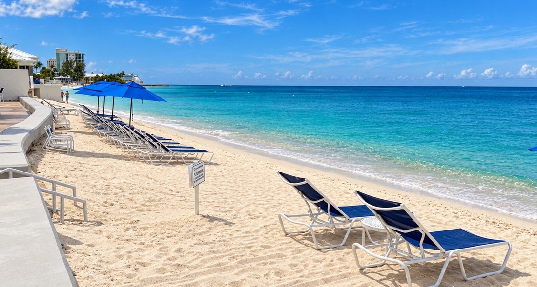 Apartment in Grand Cayman, Cayman Islands 3 - 18989236