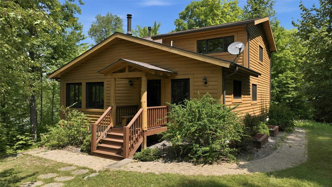 House in Eau Claire, Wisconsin, United States 1 - 18990558