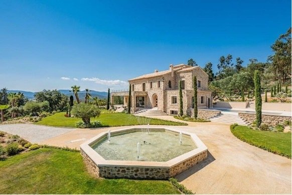 House in Ville-Les Saquedes-Le Bouillonnet, Sainte-Maxime, France 3 - 18987388