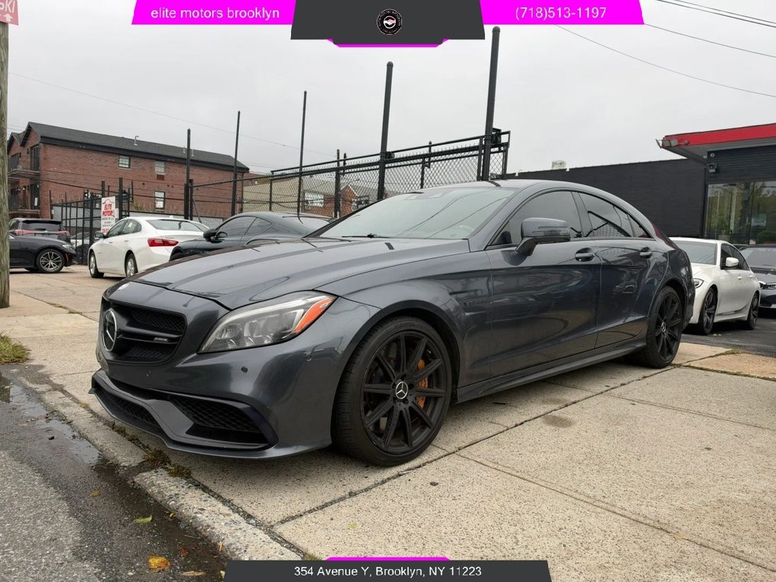 Coupe in Brooklyn, NY, United States 1 - 18990137