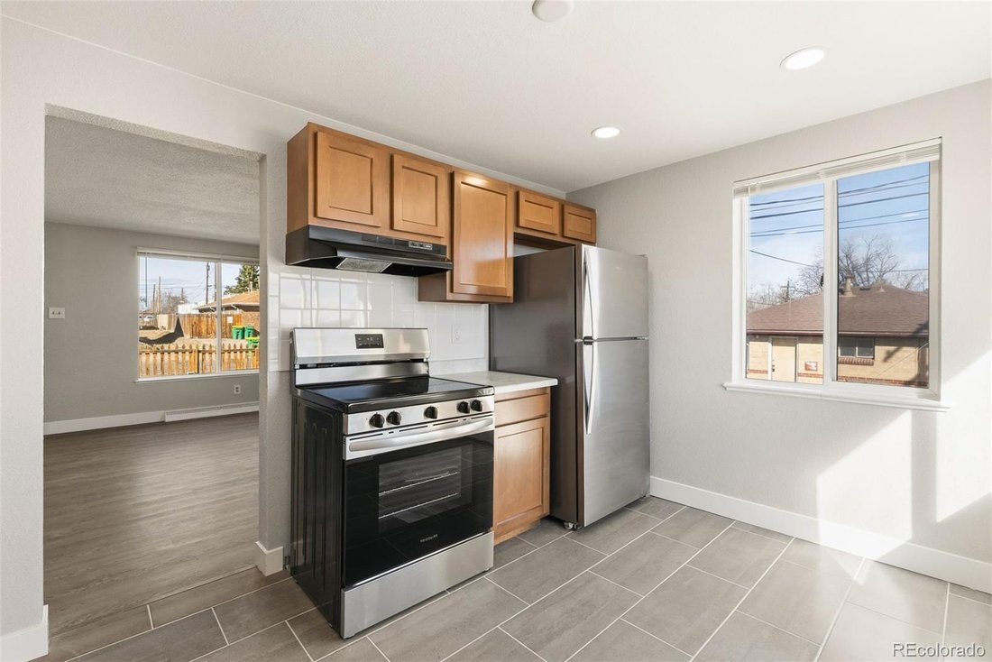 Lakewood, Colorado, United States 5 - 18987916