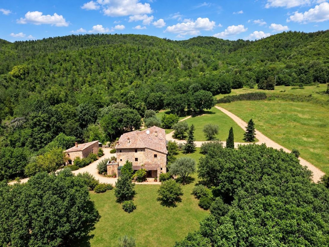 Country House in Siena, Tuscany, Italy 2 - 18989137