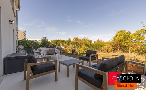 Casa a La Seille-Rive Gauche, Marly, Francia 1