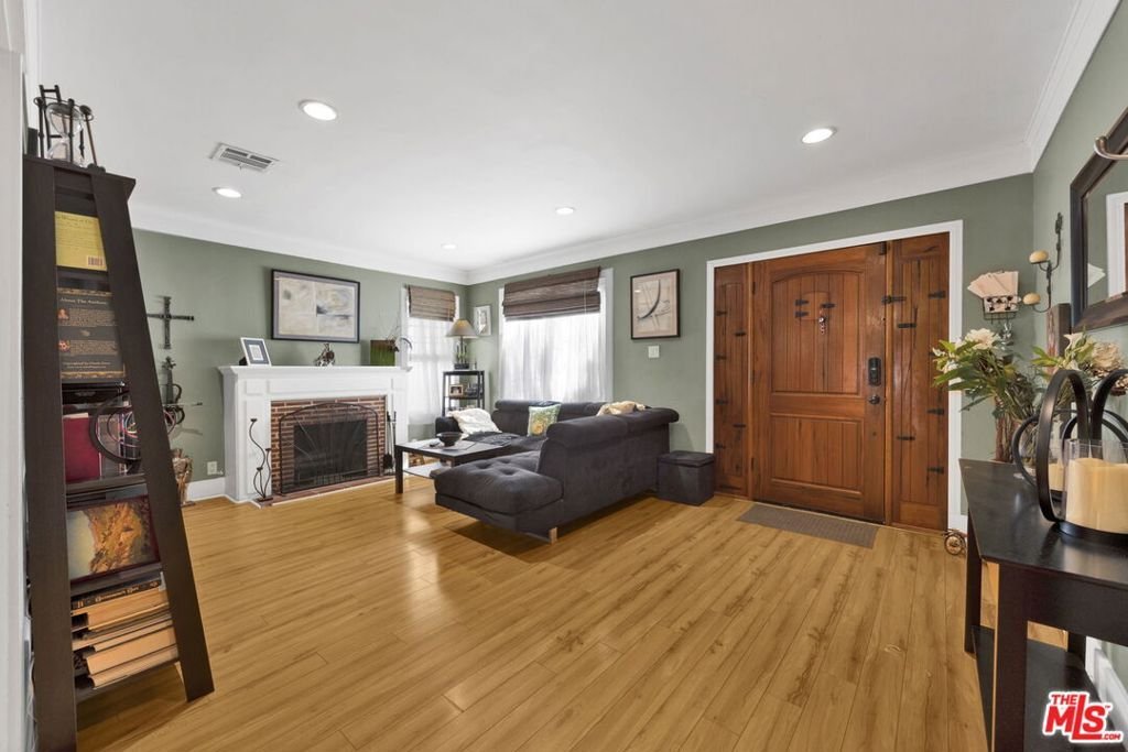 House in Glendale, California, United States 4 - 18988080