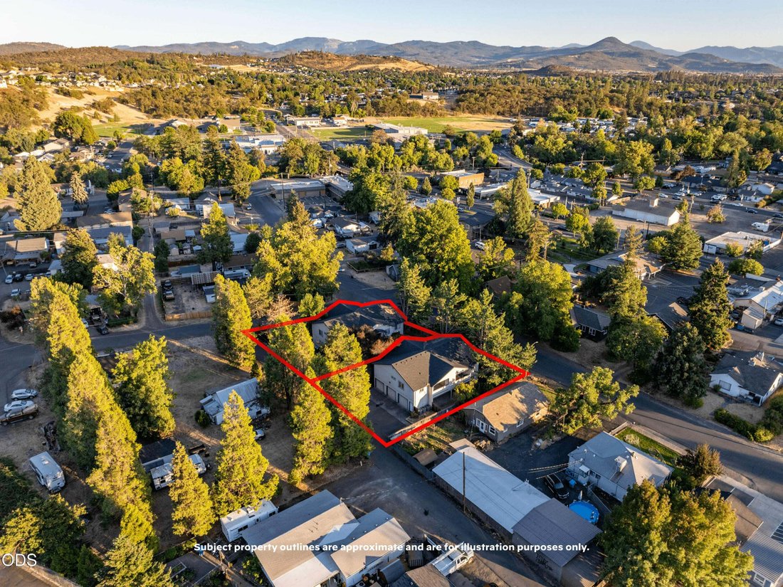 Eagle Point, Oregon, United States 4 - 18988172