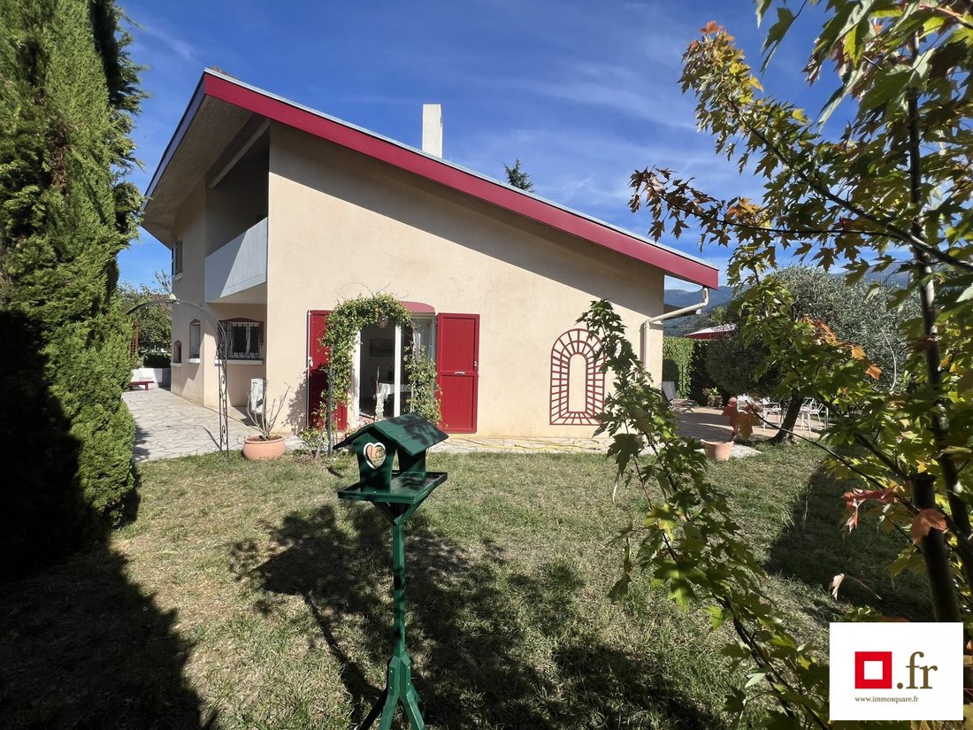 House in Lumbin, Auvergne-Rhône-Alpes, France 3 - 18990689