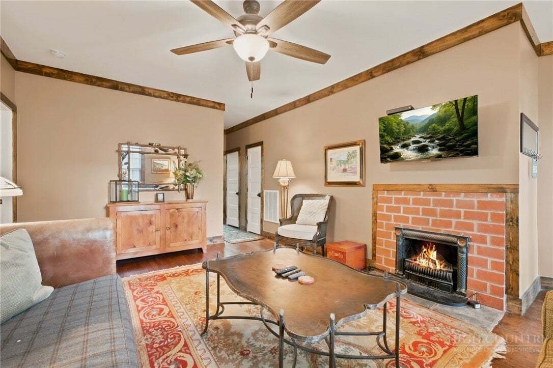House in Blowing Rock, North Carolina, United States 4 - 18988033