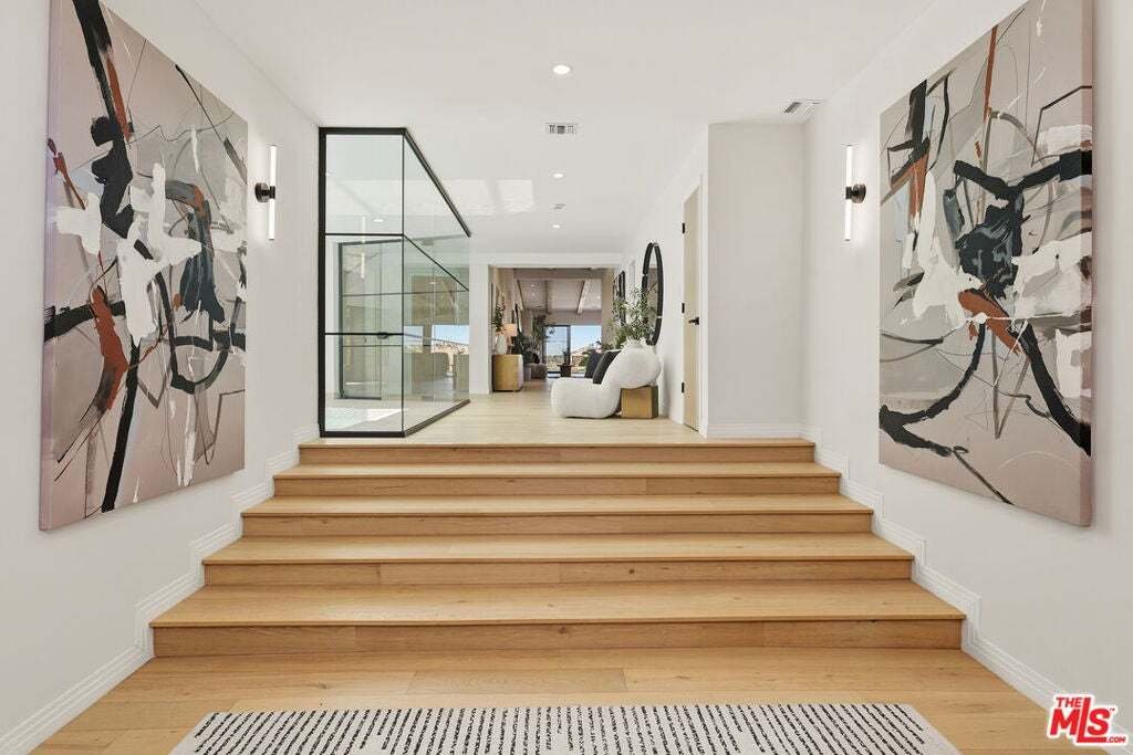 House in Hidden Hills, California, United States 5 - 18988041