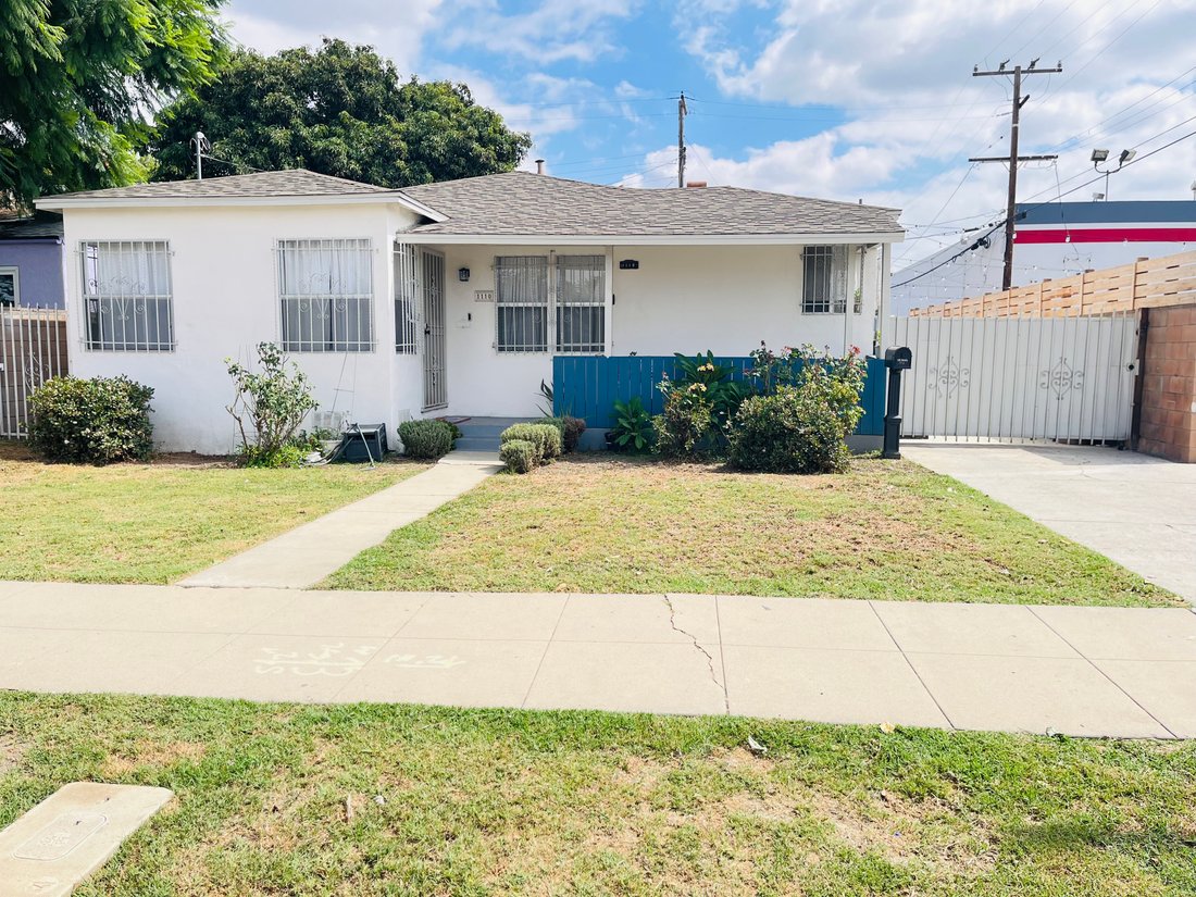 House in Compton, California, United States 1 - 18987072