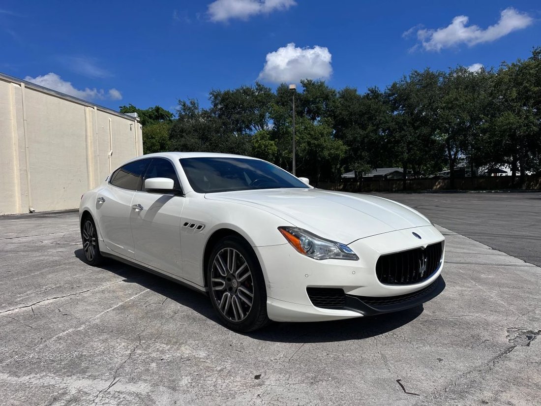 Sedan in Hollywood, FL, United States 3 - 18990134