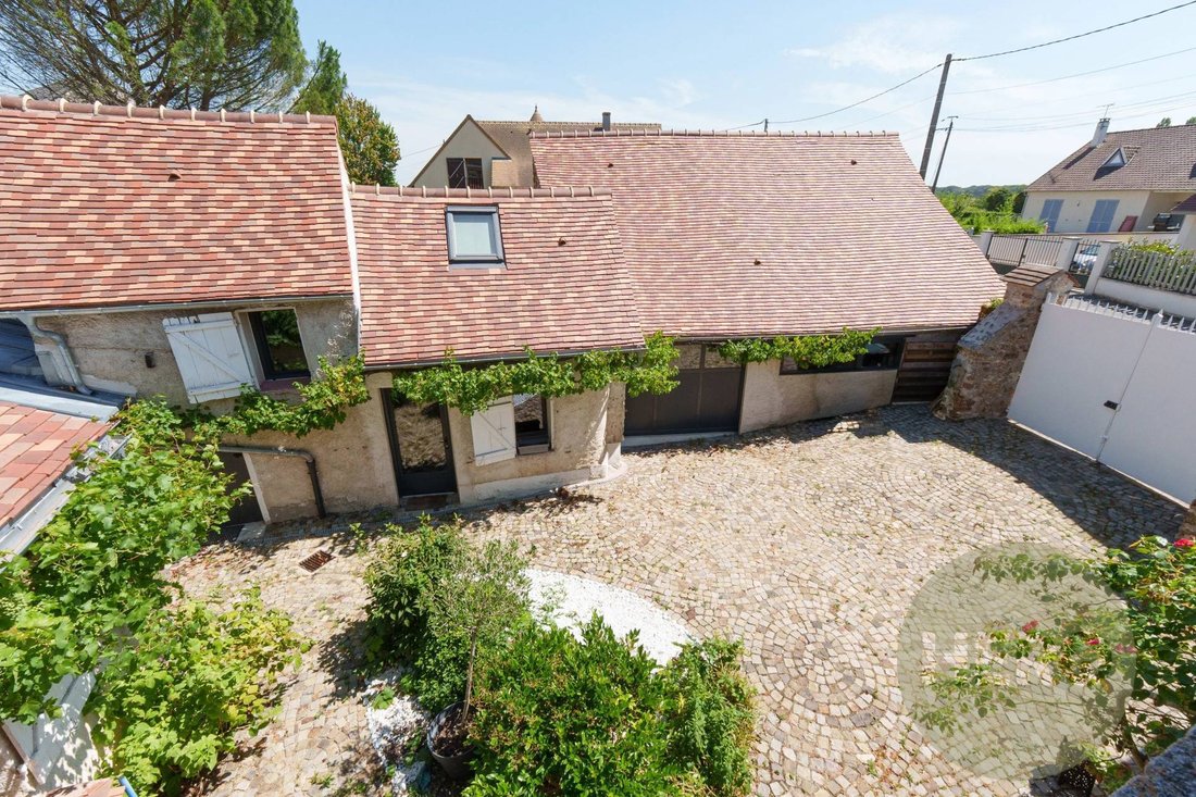 House in Jouars-Pontchartrain, Ile-de-France, France 4 - 18466181