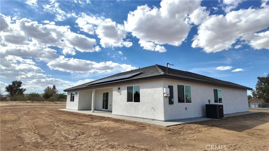 House in Hesperia, California, United States 5 - 18987463