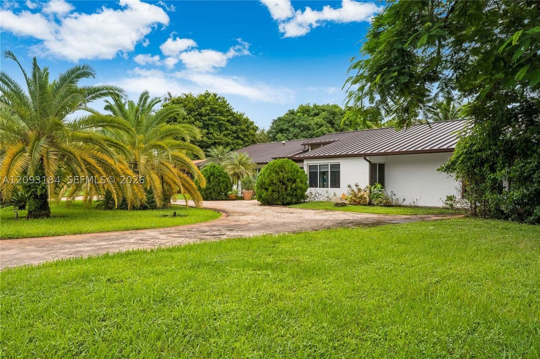 House in Miami, Florida, United States 1 - 18988313