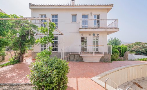 Villa in Huetor Vega, Andalusia, Spain 1